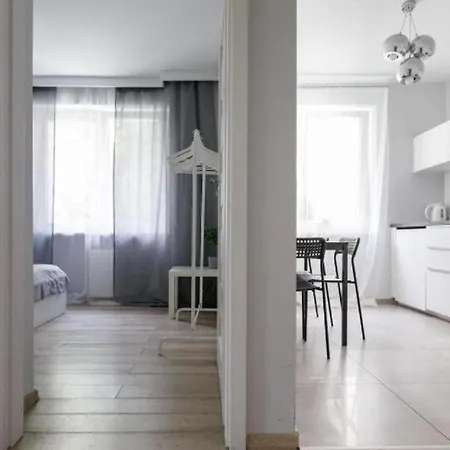 Close-central - Old Town - Comfortable And Cozy - W3 شقة