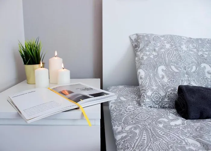 Close-central - Old Town - Comfortable And Cozy - W3 דירה